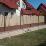 KRASZABOR.RU - деревянный забор из штакетника - с арками на кирпичных столбах